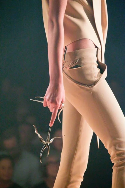 Look 7